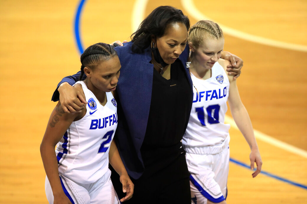 UB 82, Bowling Green 74